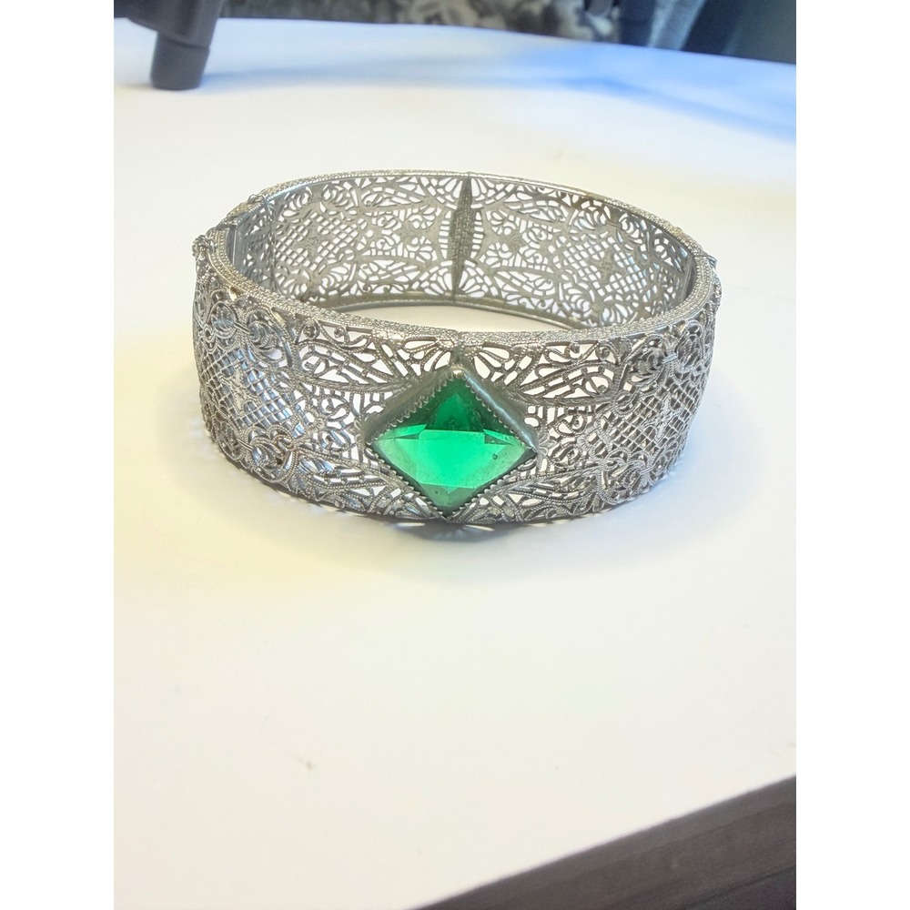 Vintage Novite by R and G Art Deco Filigree Bracelet Green Glass Stone